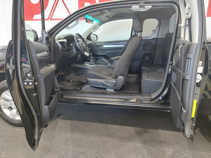 Toyota Hilux vaihtoauto