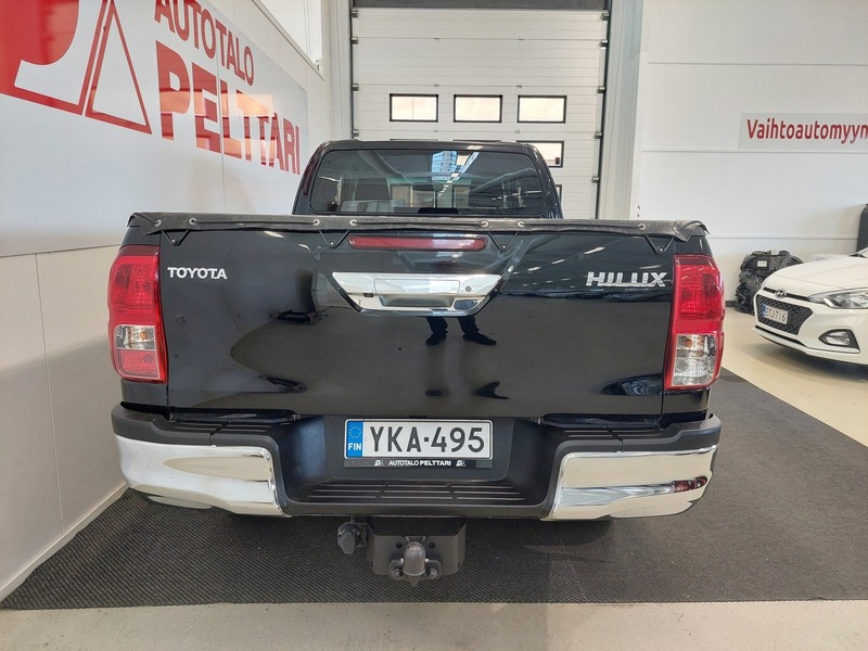 Toyota Hilux vaihtoauto