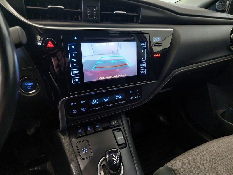 Toyota Auris vaihtoauto