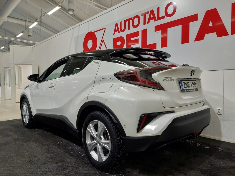 Toyota C-HR vaihtoauto