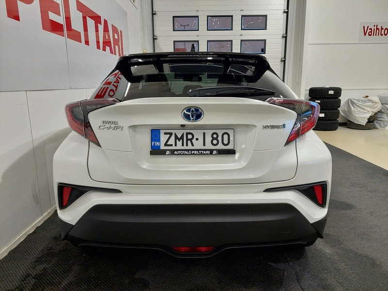Toyota C-HR vaihtoauto