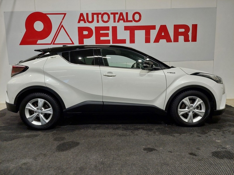 Toyota C-HR vaihtoauto