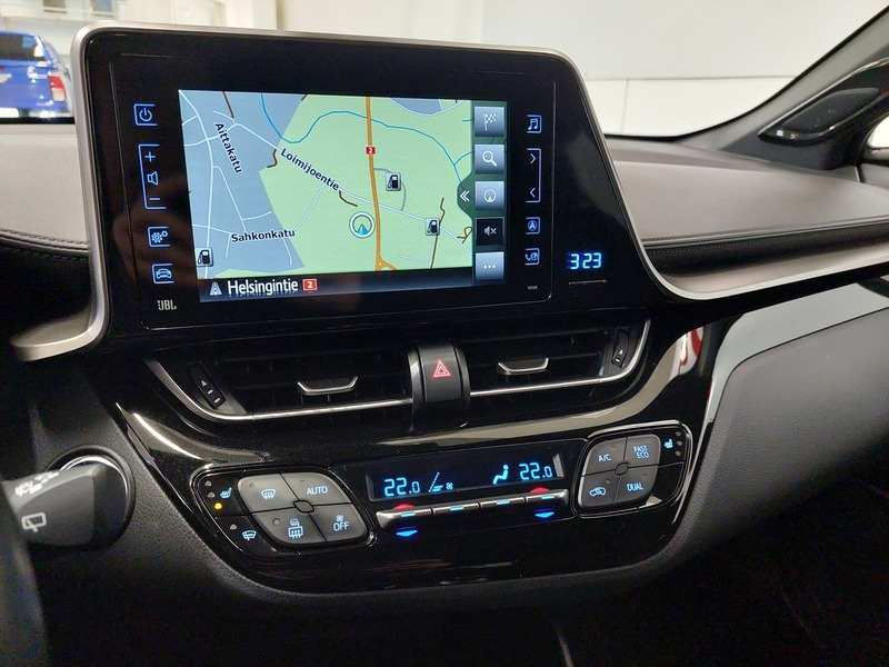 Toyota C-HR vaihtoauto