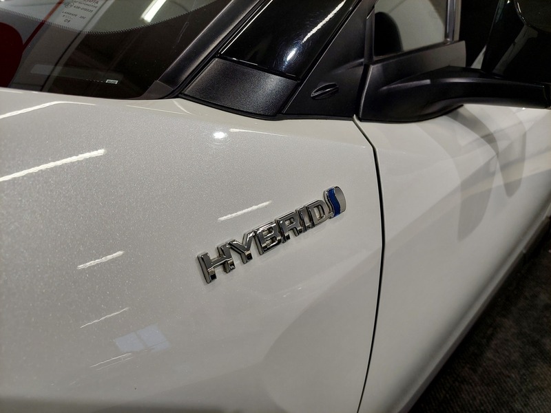 Toyota C-HR vaihtoauto