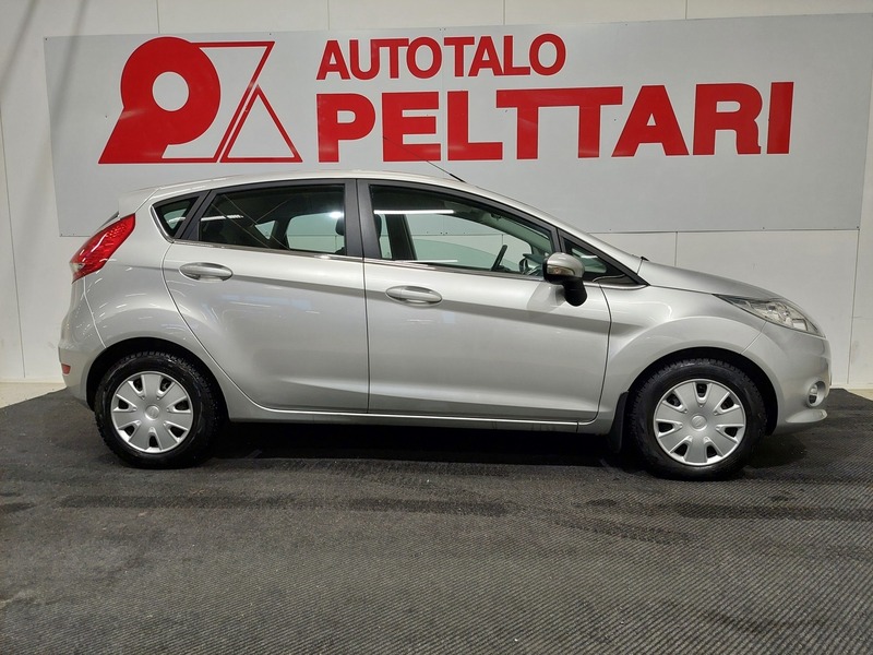 Ford Fiesta vaihtoauto