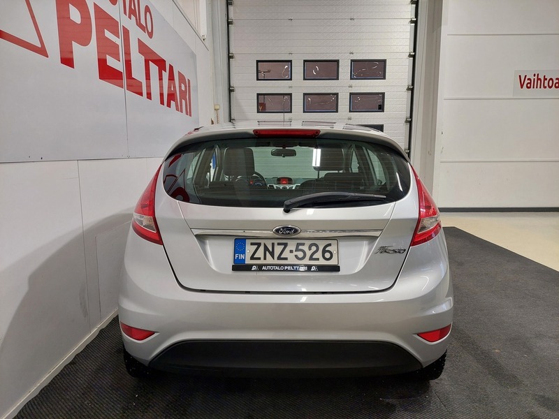 Ford Fiesta vaihtoauto