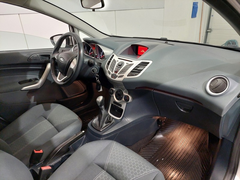 Ford Fiesta vaihtoauto