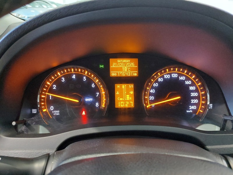 Toyota Avensis vaihtoauto