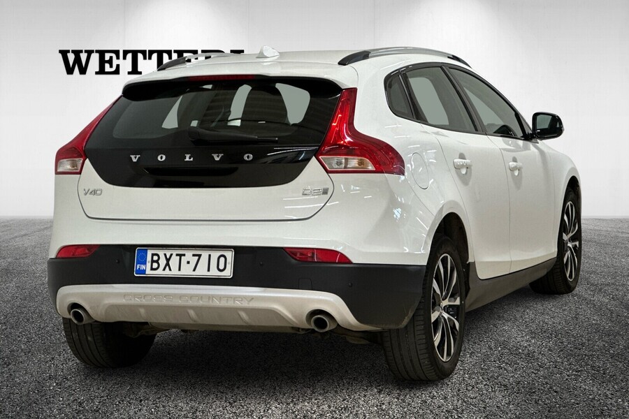 Volvo V40 Cross Country vaihtoauto