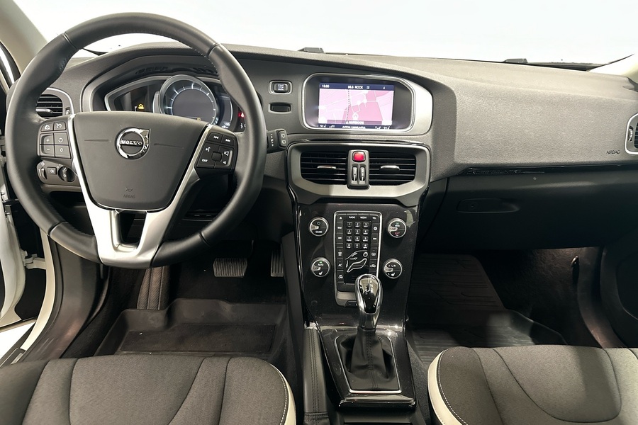 Volvo V40 Cross Country vaihtoauto