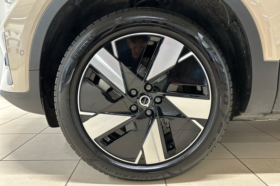 Volvo EC40 vaihtoauto