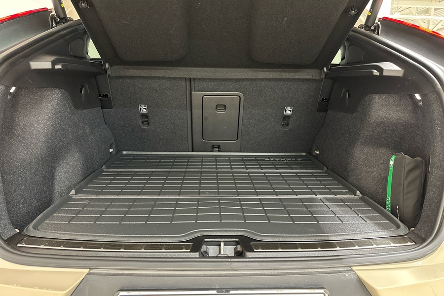 Volvo EC40 vaihtoauto