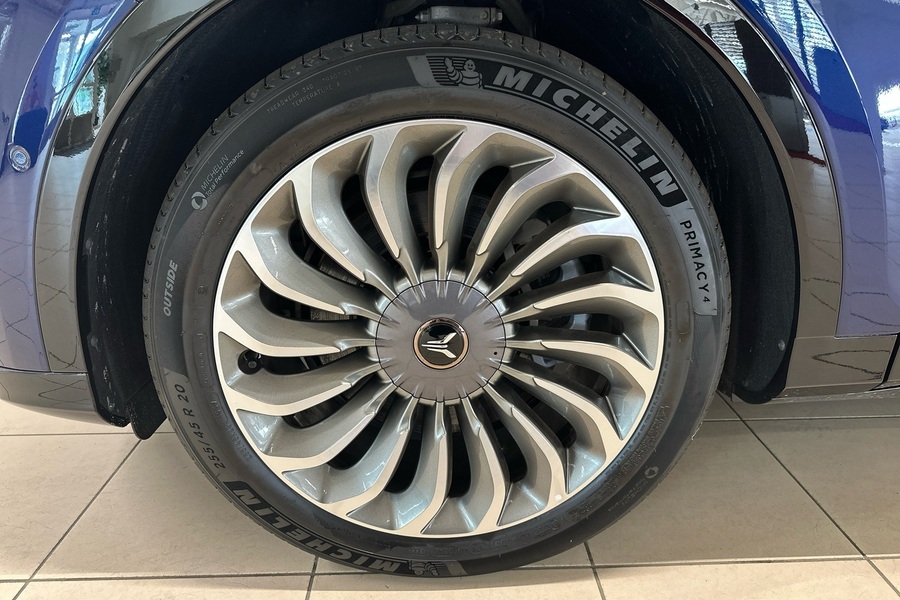 Voyah Free vaihtoauto