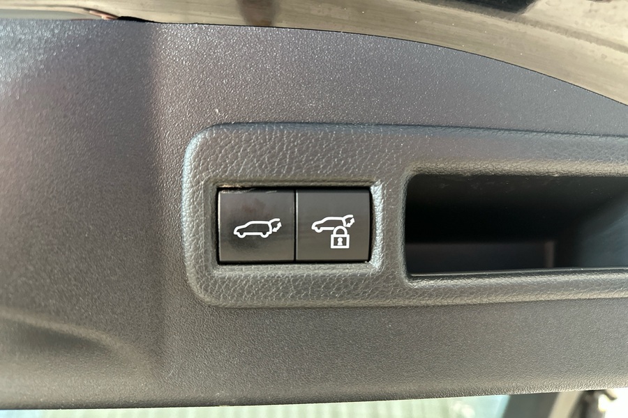 Toyota bZ4X vaihtoauto