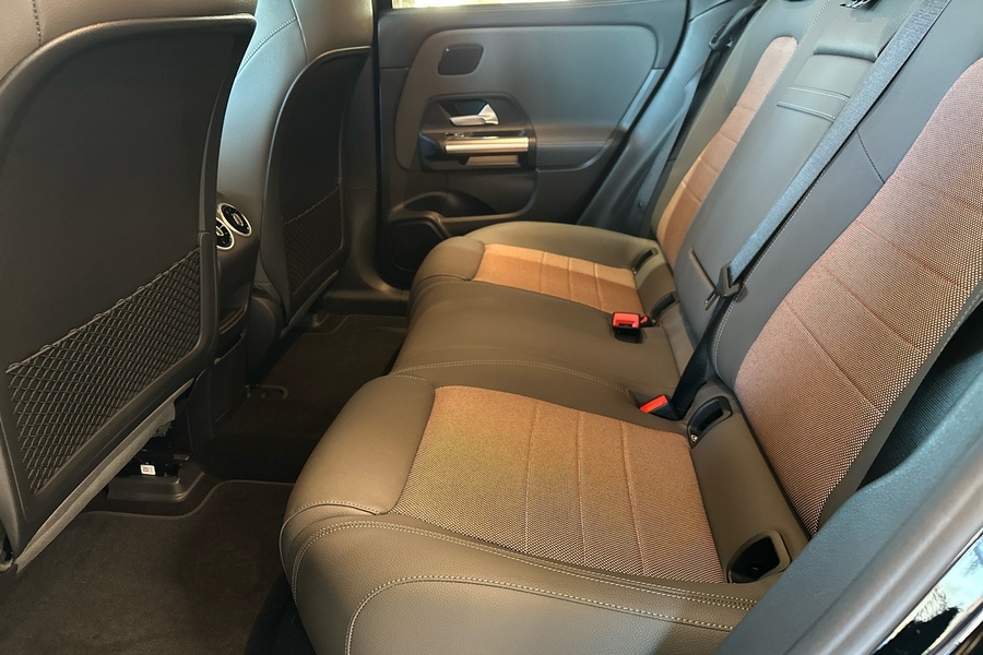 Mercedes-Benz EQA vaihtoauto