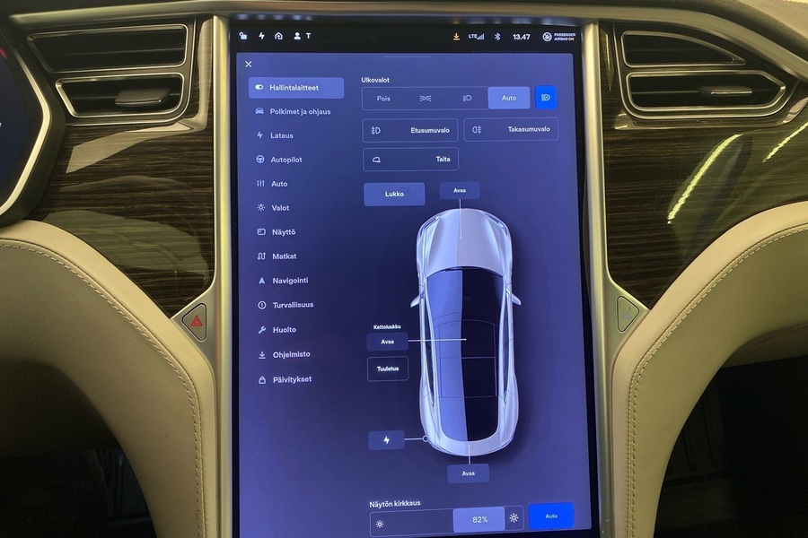 Tesla Model S vaihtoauto