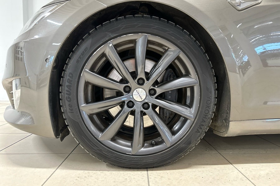 Tesla Model S vaihtoauto