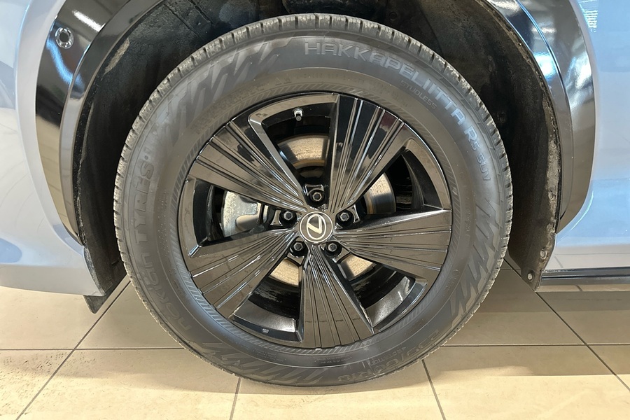 Lexus RZ vaihtoauto