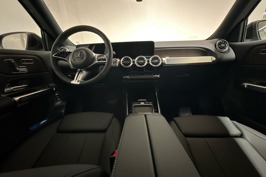 Mercedes-Benz EQB vaihtoauto