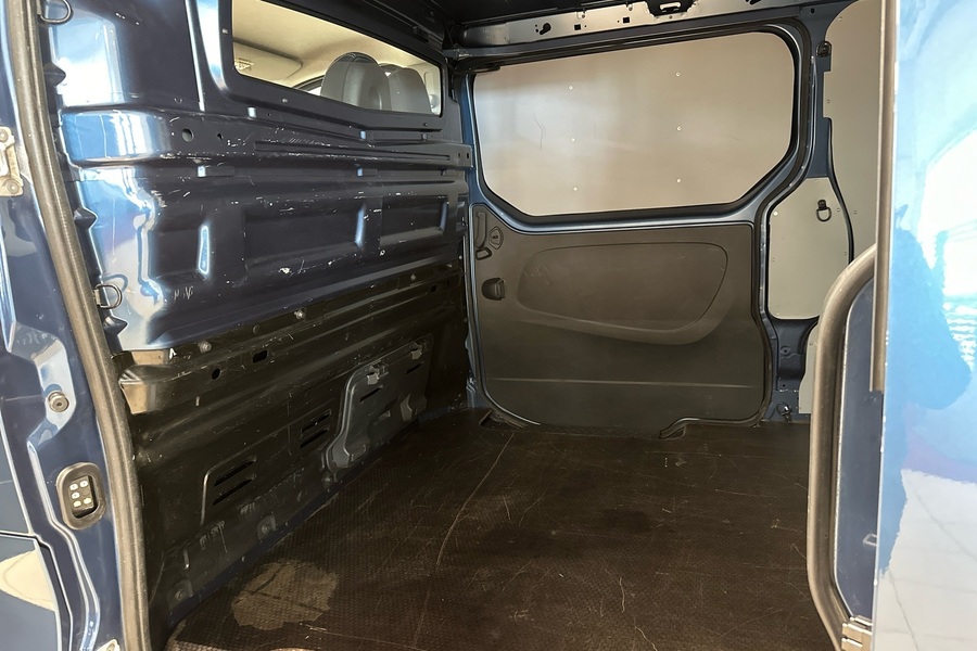 Nissan NV300 vaihtoauto