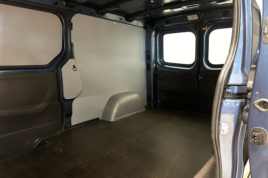 Nissan NV300 vaihtoauto