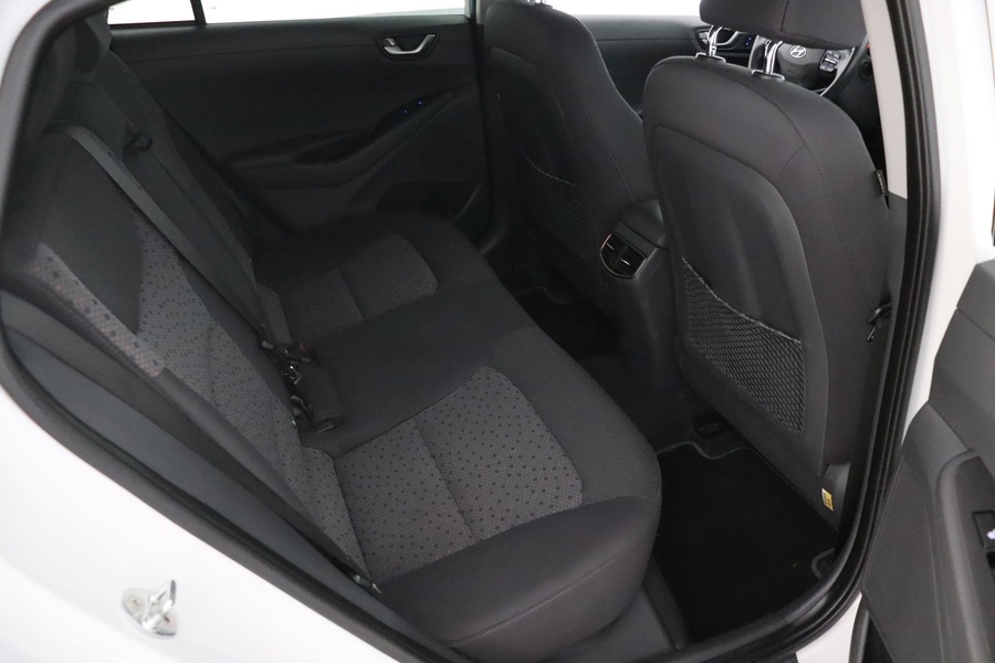 Hyundai IONIQ electric vaihtoauto
