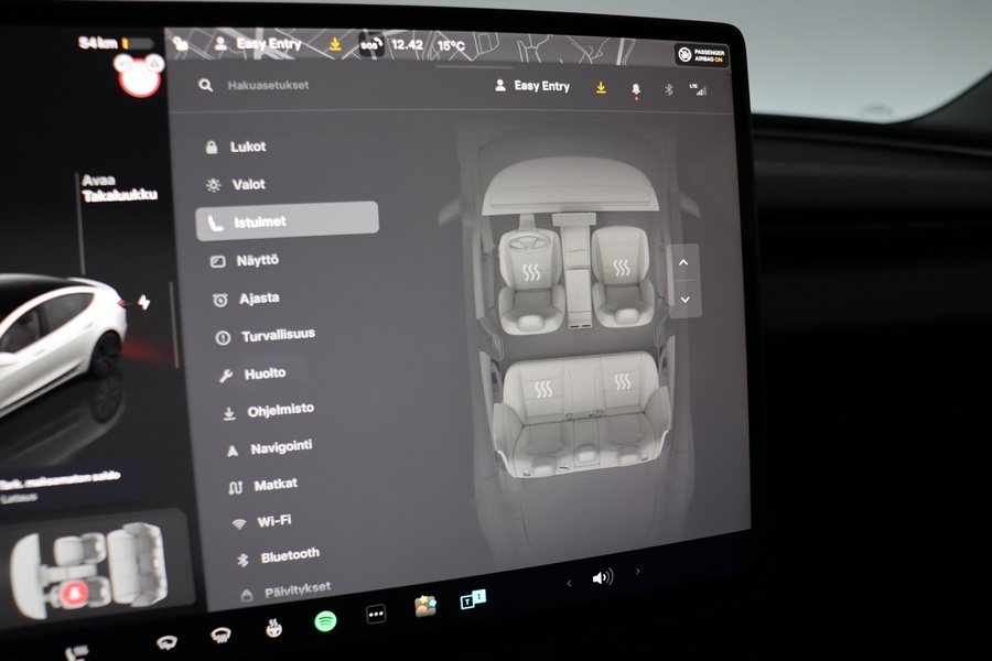 Tesla Model 3 vaihtoauto