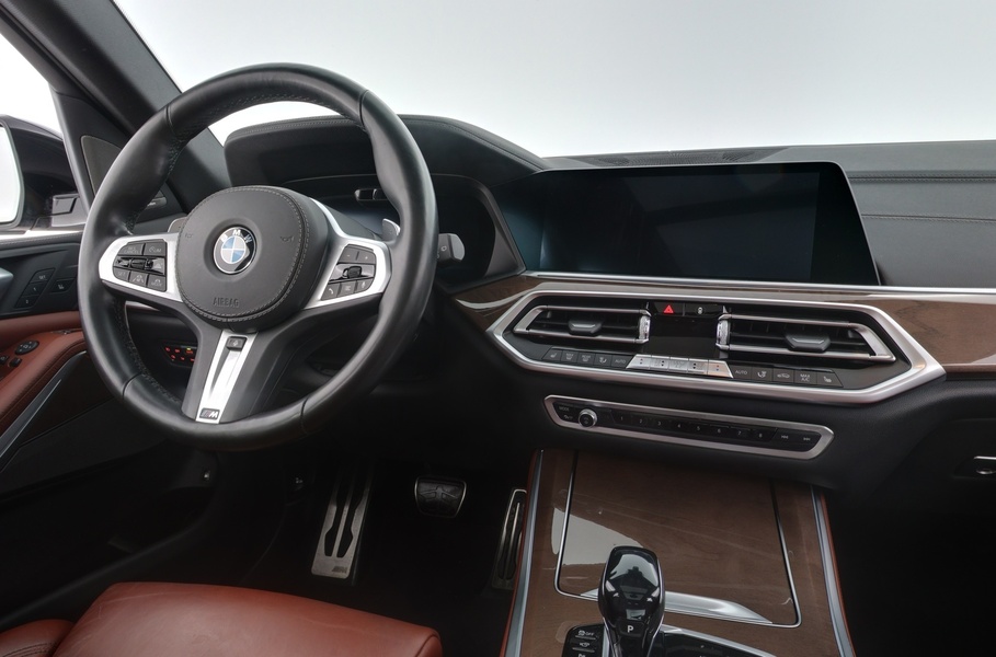 BMW X5 vaihtoauto