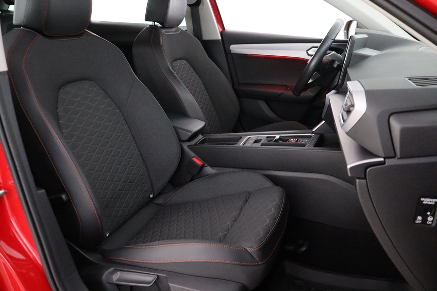 SEAT Leon Sportstourer vaihtoauto