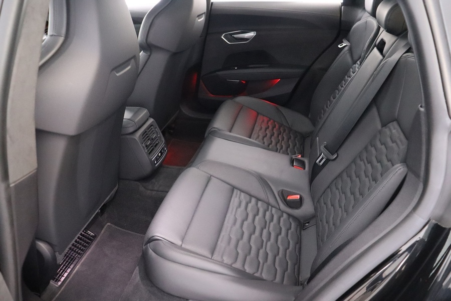 Audi e-tron GT vaihtoauto