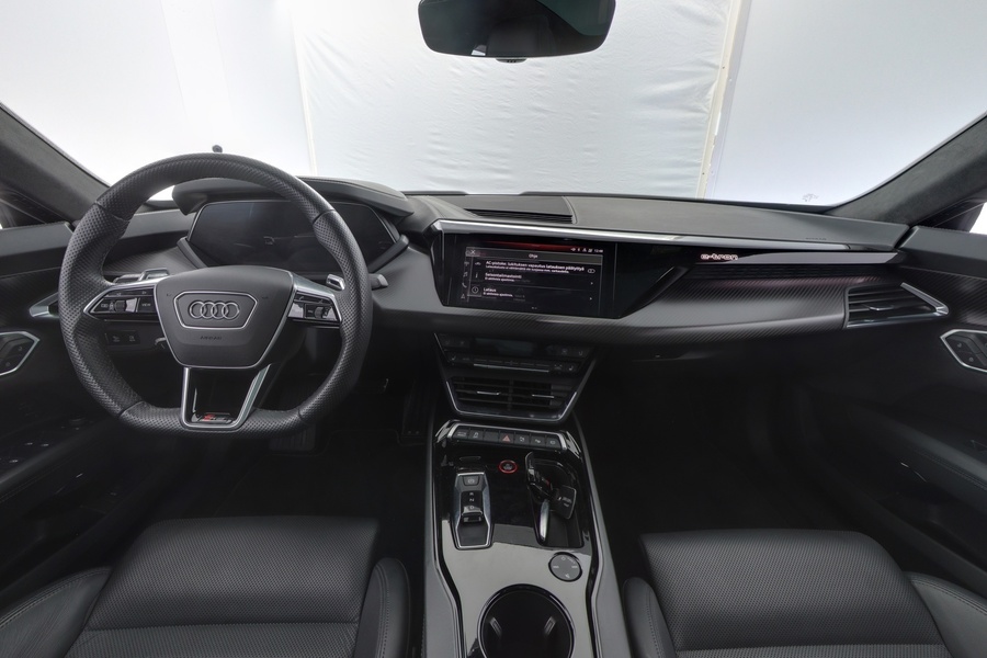 Audi e-tron GT vaihtoauto