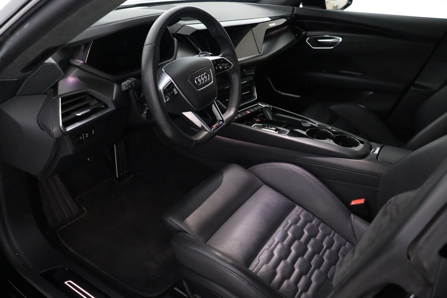 Audi e-tron GT vaihtoauto
