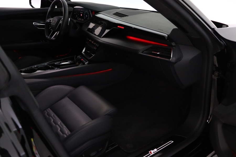 Audi e-tron GT vaihtoauto