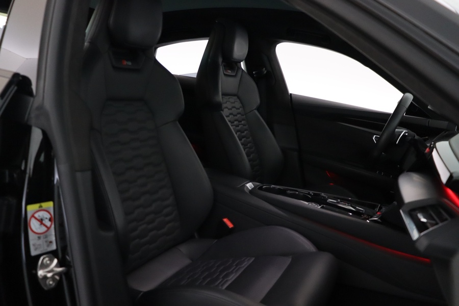 Audi e-tron GT vaihtoauto