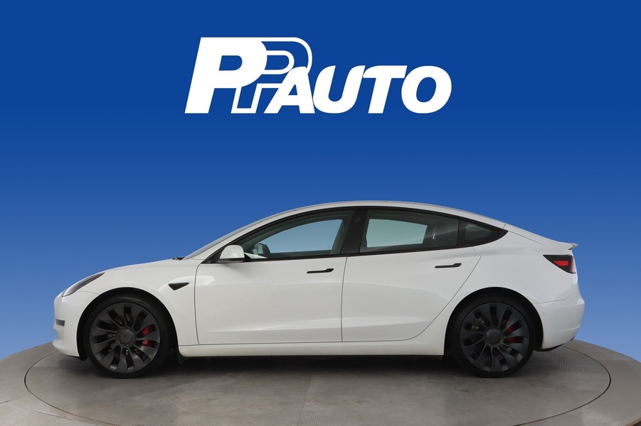 Tesla Model 3 vaihtoauto