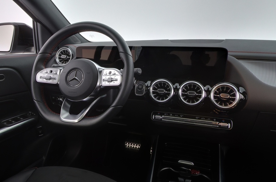 Mercedes-Benz EQA vaihtoauto