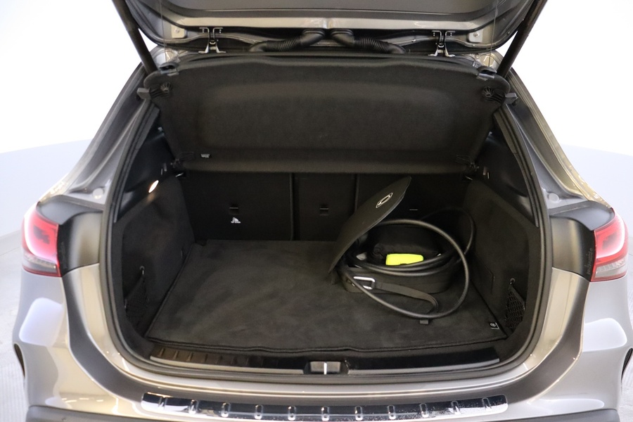 Mercedes-Benz EQA vaihtoauto