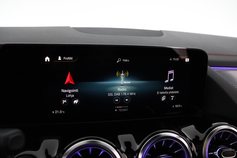 Mercedes-Benz EQA vaihtoauto