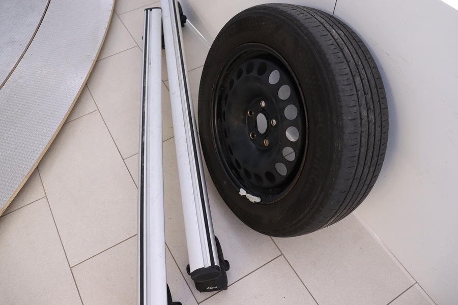 Volkswagen Touran vaihtoauto