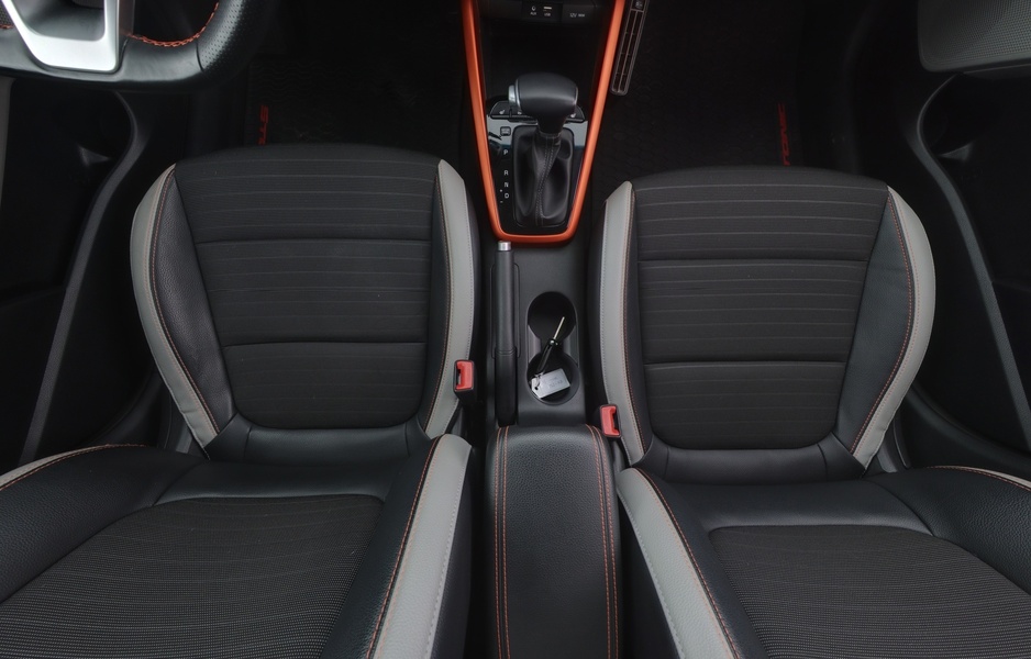 Kia Stonic vaihtoauto