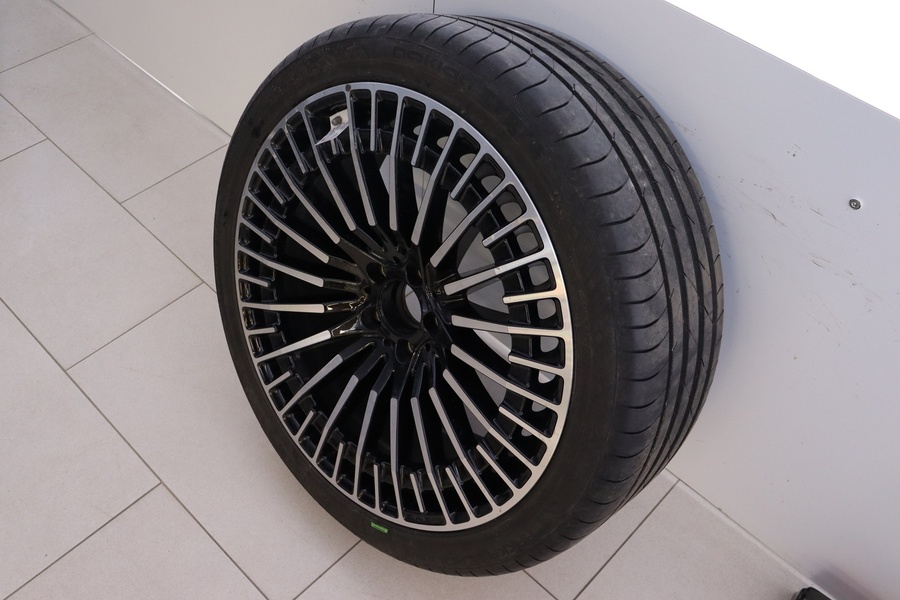 Mercedes-Benz EQC vaihtoauto