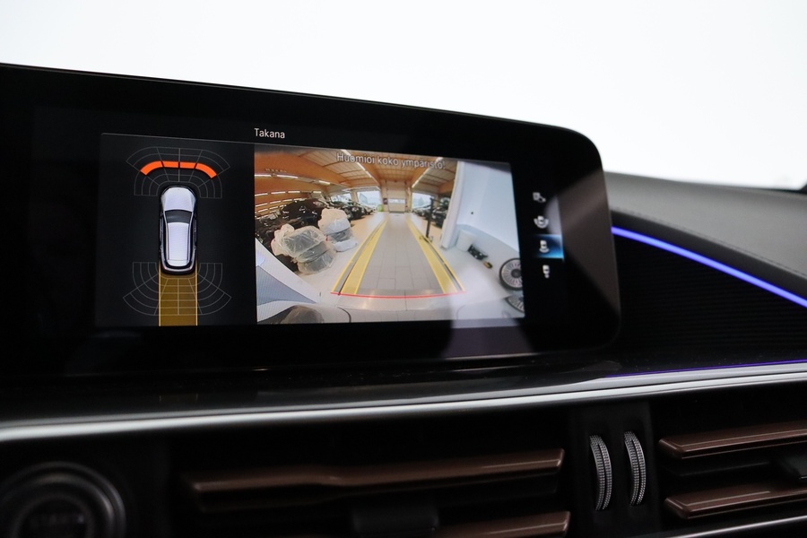 Mercedes-Benz EQC vaihtoauto