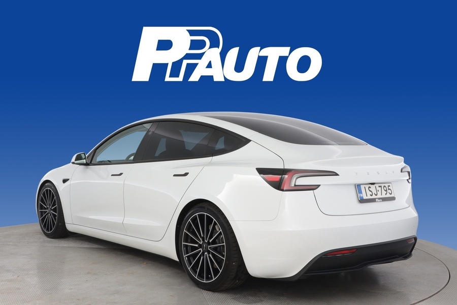 Tesla Model 3 vaihtoauto