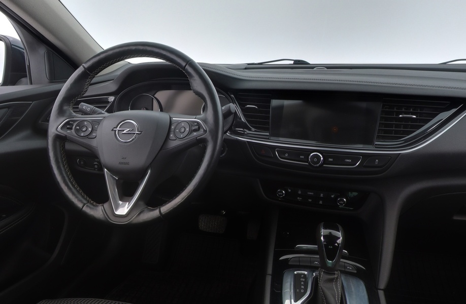 Opel Insignia vaihtoauto