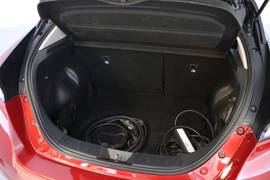 Nissan Leaf vaihtoauto