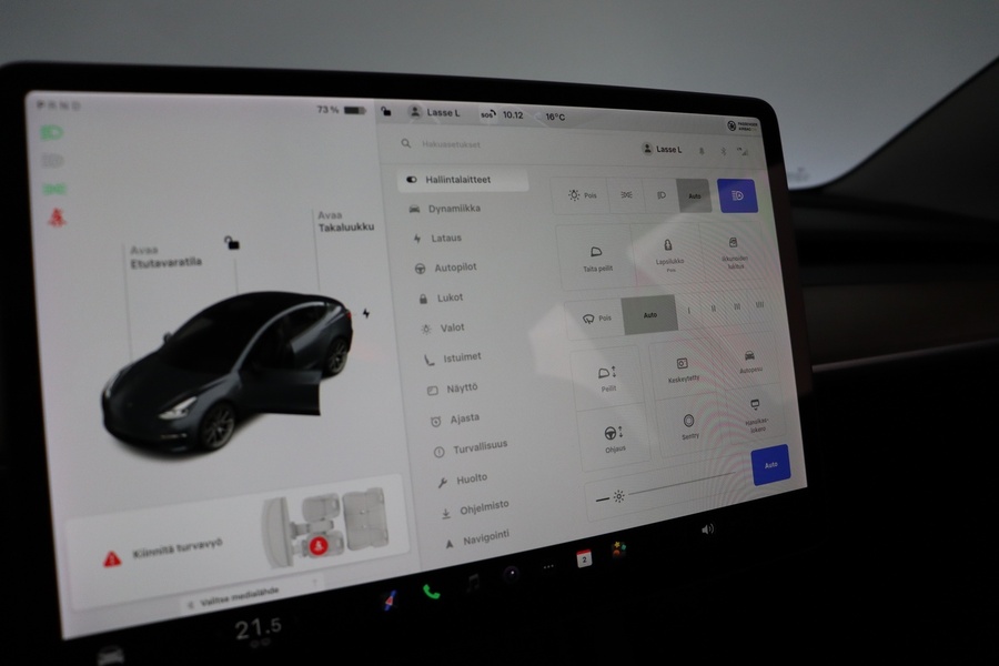 Tesla Model 3 vaihtoauto
