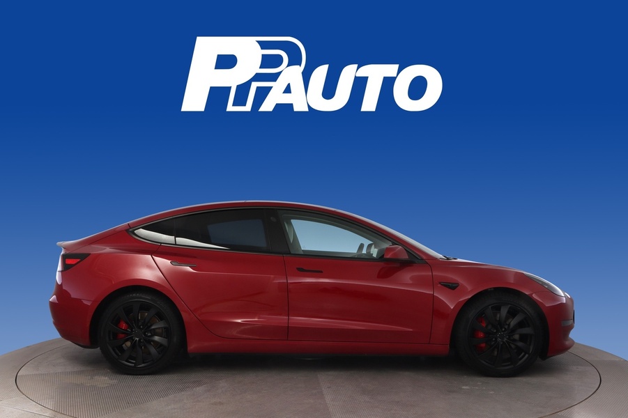 Tesla Model 3 vaihtoauto