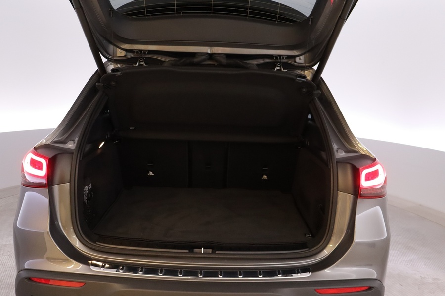 Mercedes-Benz EQA vaihtoauto