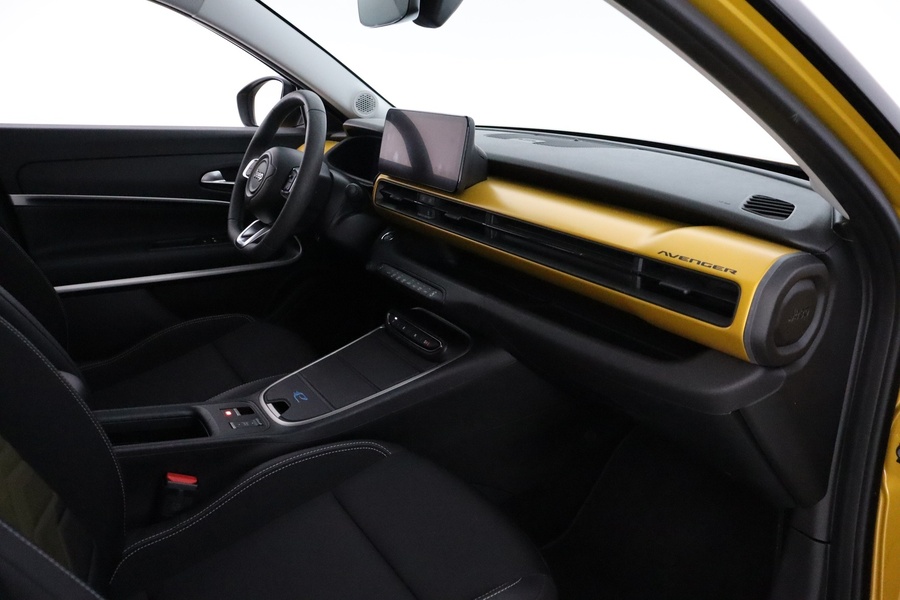 Jeep Avenger vaihtoauto