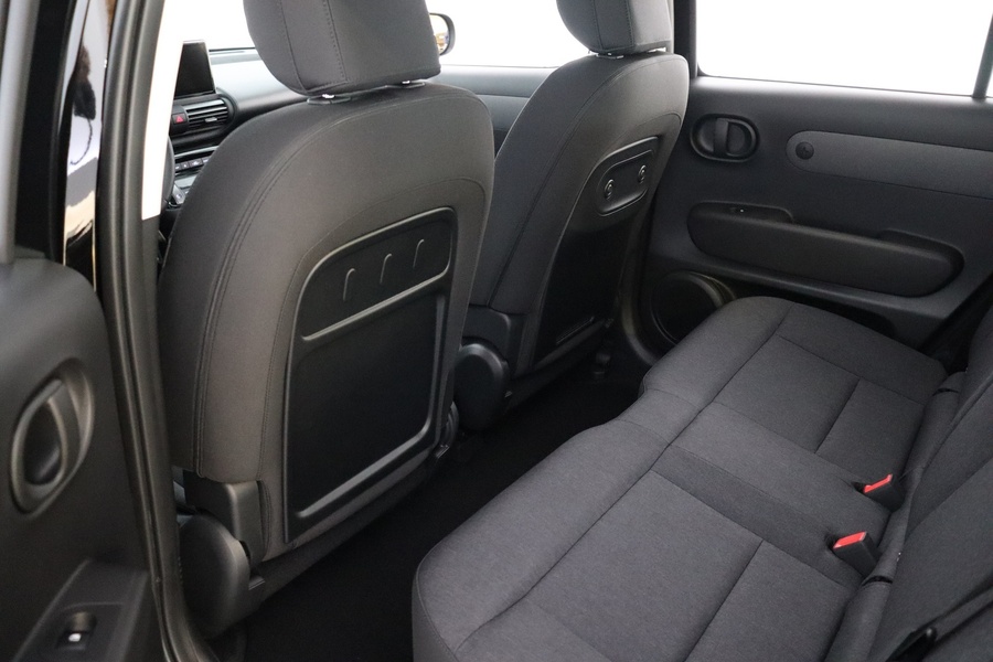 Hyundai INSTER vaihtoauto